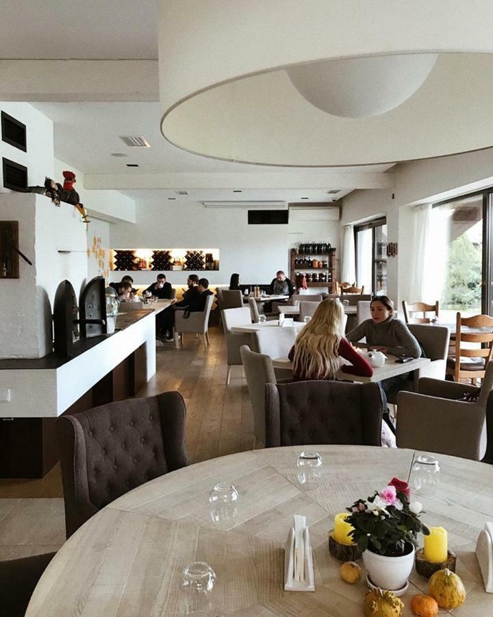Gosteria Hata Podoprygora Obukhivka Εξωτερικό φωτογραφία